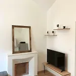 T2 Cosy En Plein Centre Historique D'ajaccio *