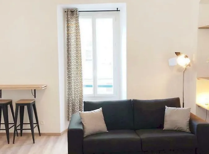 T2 Cosy En Plein Centre Historique D'ajaccio *