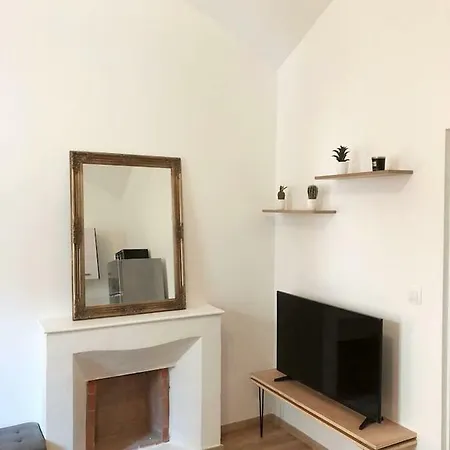 T2 Cosy En Plein Centre Historique D'ajaccio *